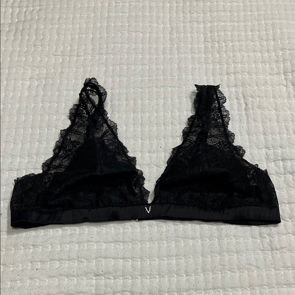 Victoria's Secret Black Lace Bralette - Picture 1 of 5